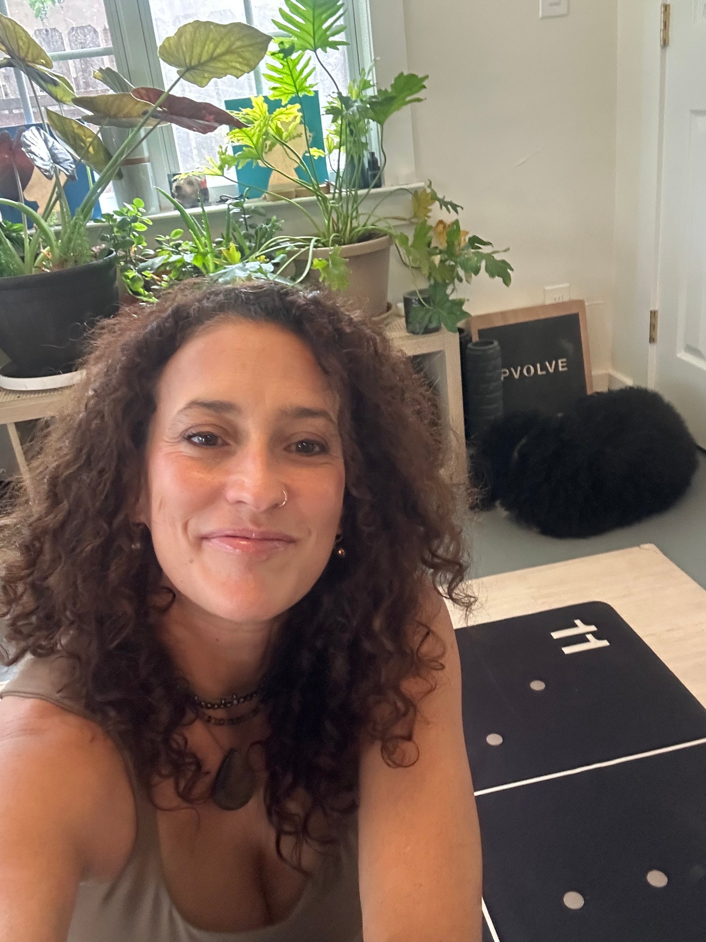 Jewelry You Choose Once and Never Think About Again