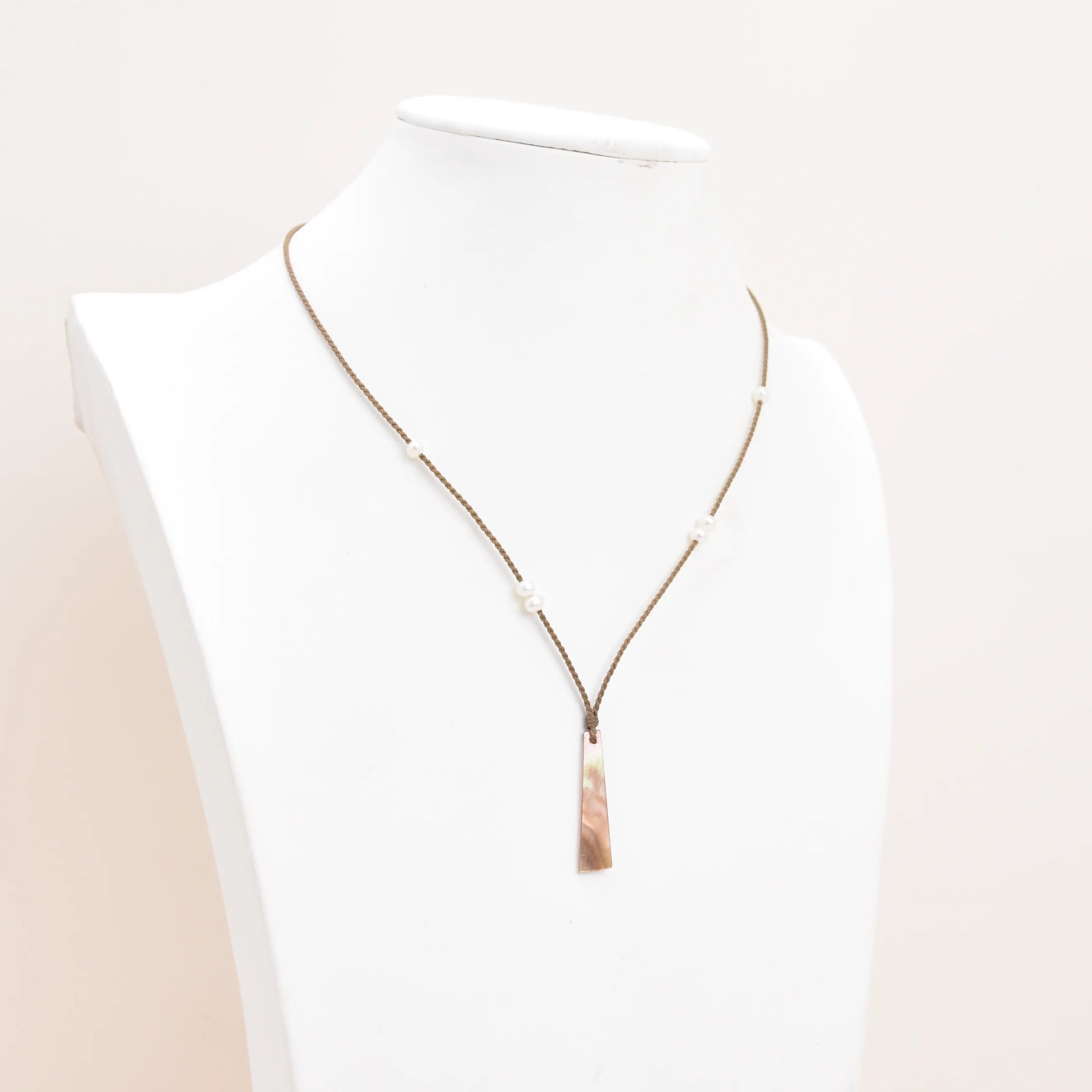 The Drift Pearl Necklace