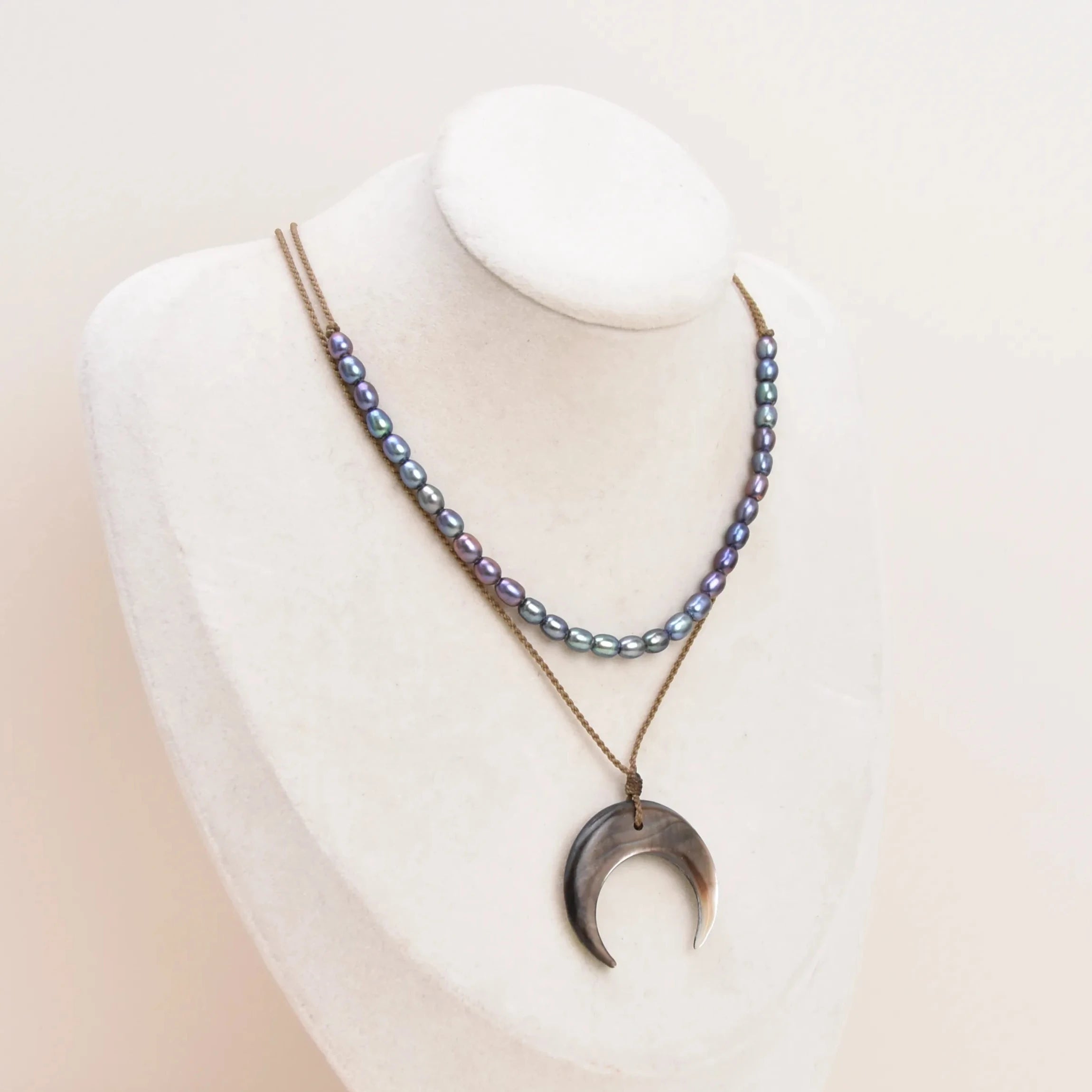 The Queen - Necklace Stack