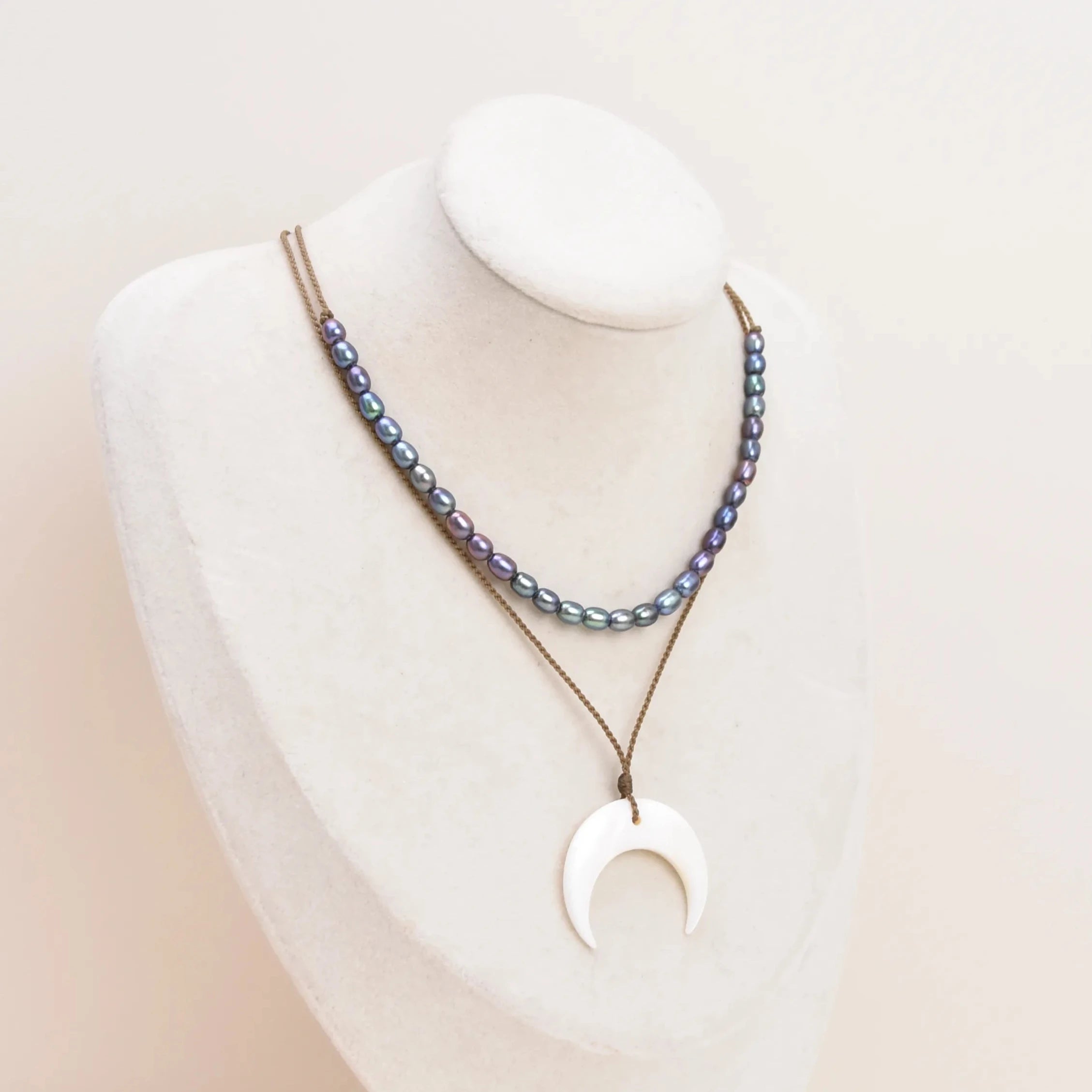 The Queen - Necklace Stack