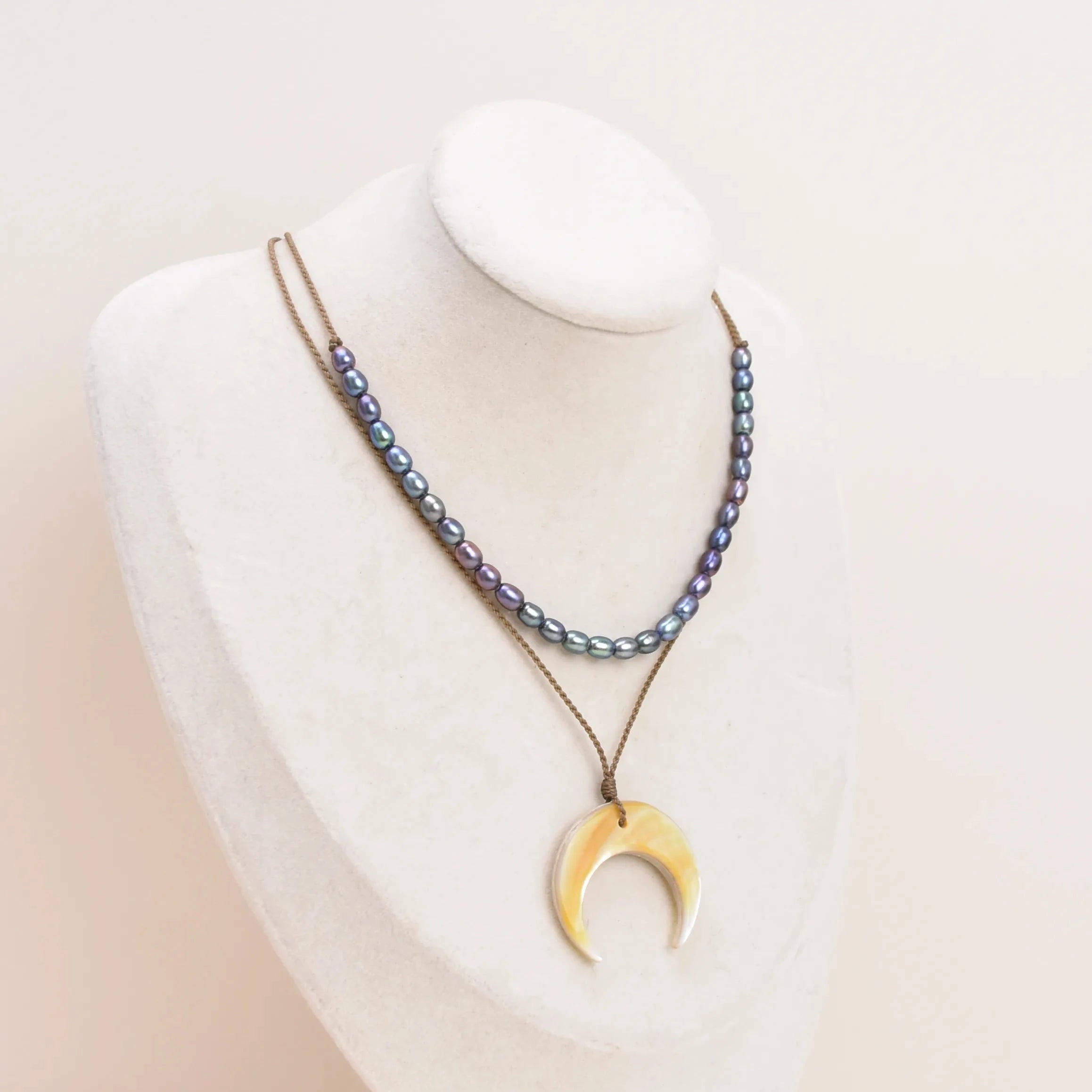 The Queen - Necklace Stack
