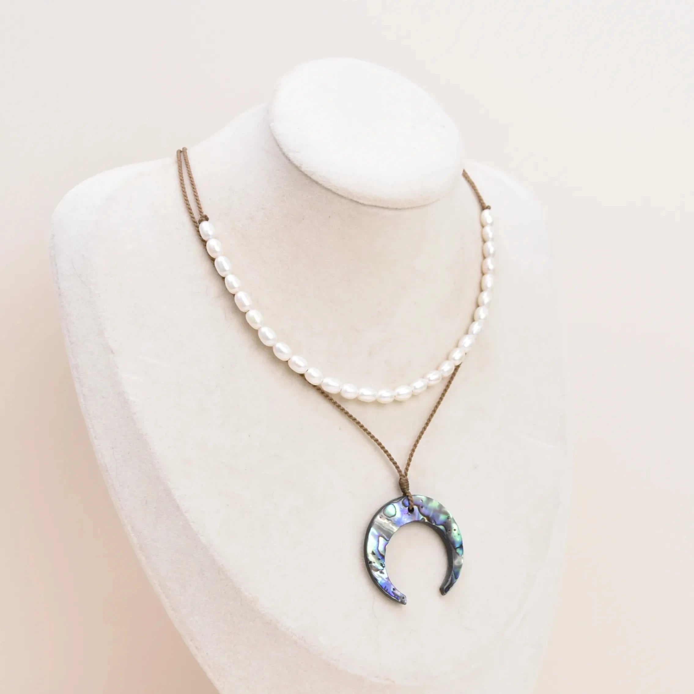 The Queen - Necklace Stack