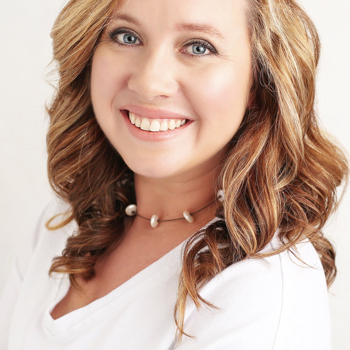 Empress Necklace-0062-White Pearl Disc Large