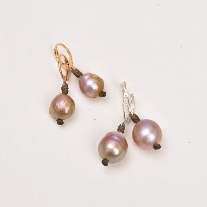 ピアス Monday Edition _ Golden Wave Teardrop Pearl Earrings 18ct Gold Vermeil Nura Keshi Pearl Drop Earrings