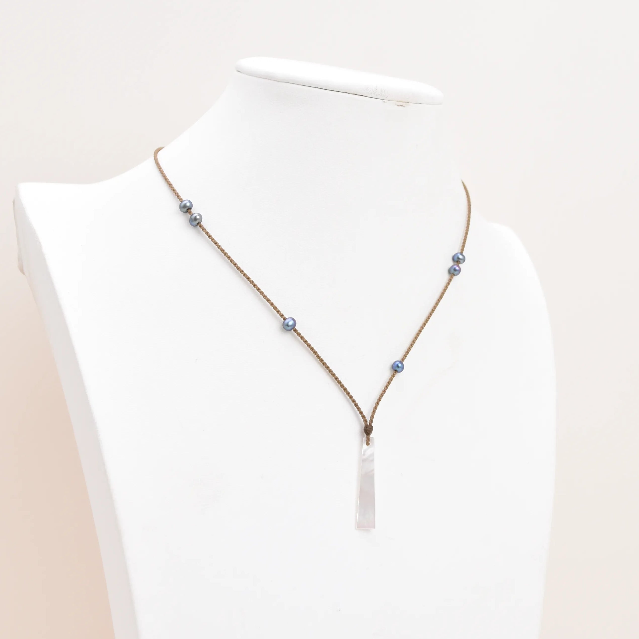 The Drift Pearl Necklace