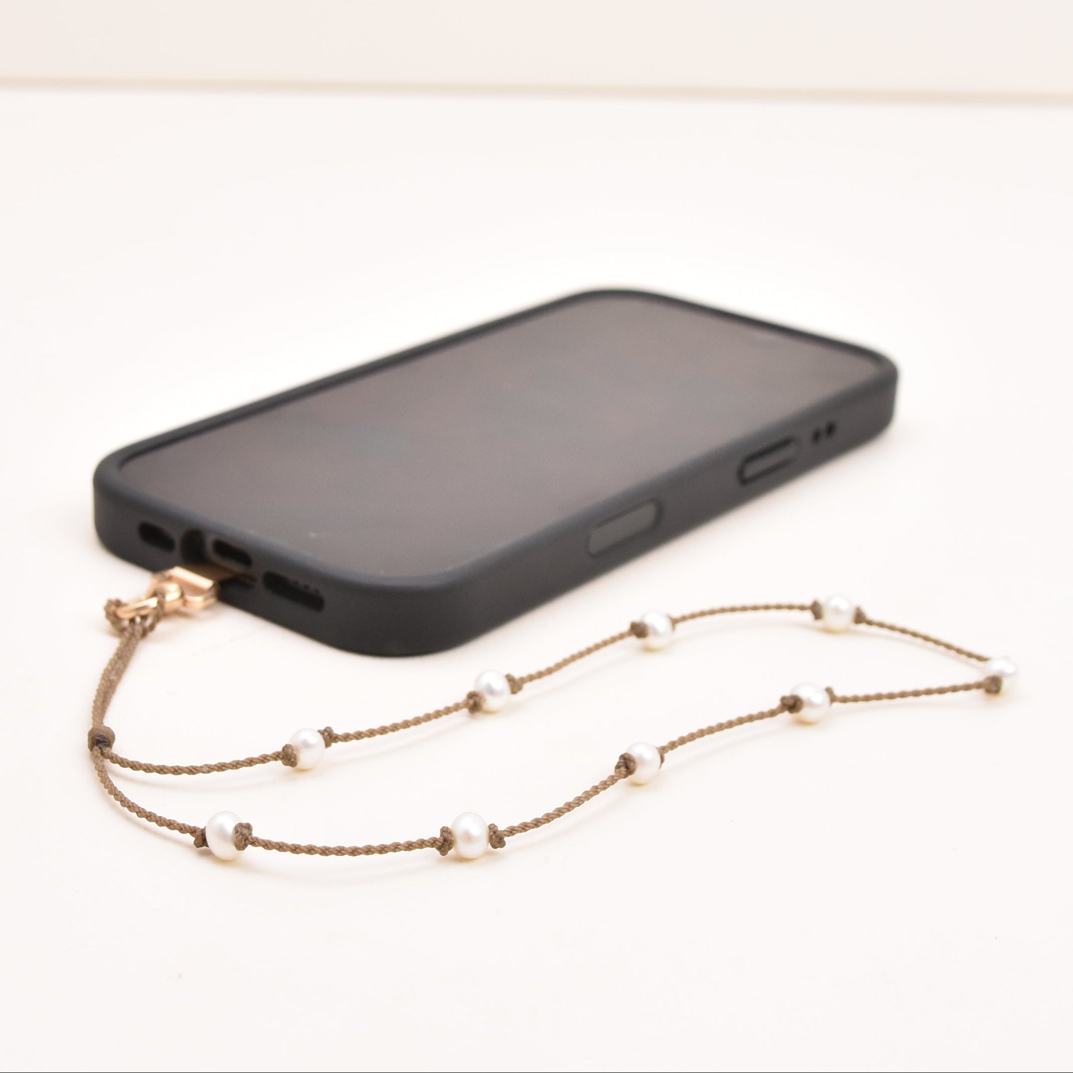 Pearl Phone Wristlet and Strap: A Pearl Gift | Tula Blue