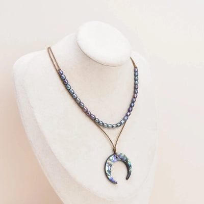 The Queen - Necklace Stack