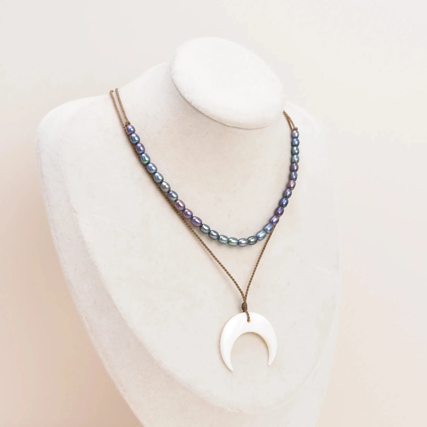 The Queen - Necklace Stack