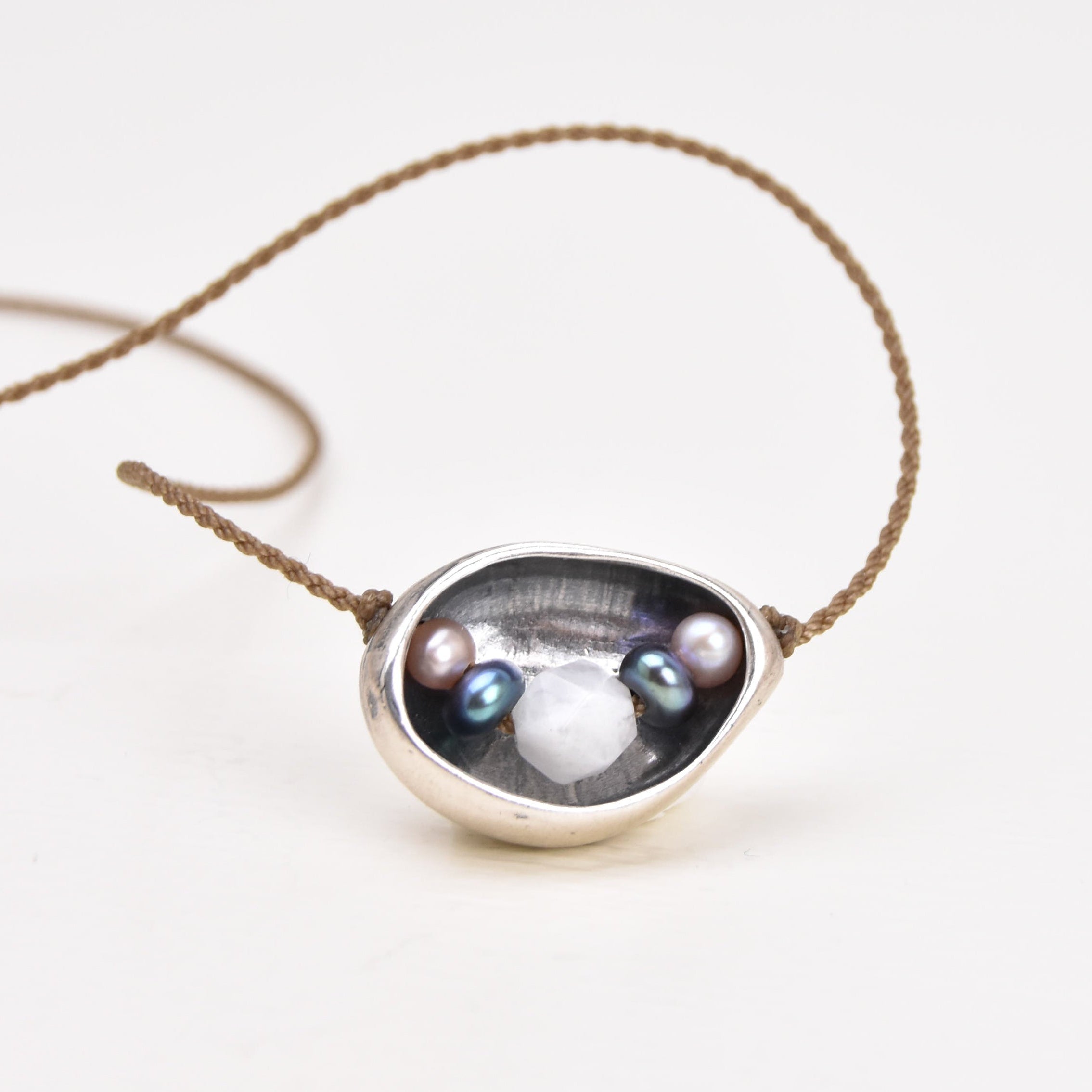 Tula Blue Metals | Sea Pod