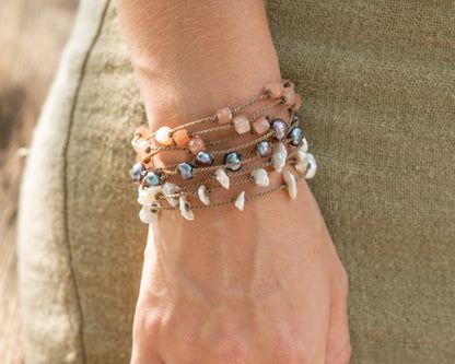Wrap-0598-Peach Moonstone Cube Petite