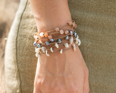 Wrap-0598-Peach Moonstone Cube Petite